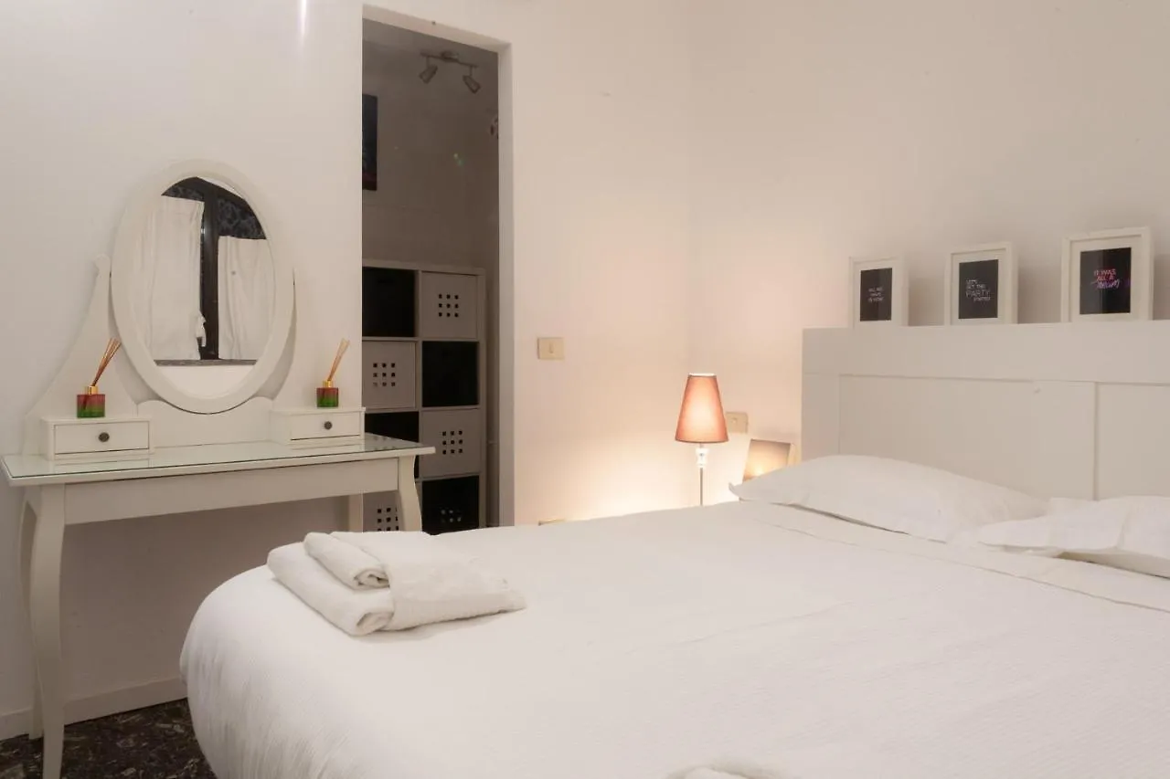 Apartamento Bnbutler - Vigevano, 13 - A Due Passi Dalla Darsena Milán 0*,